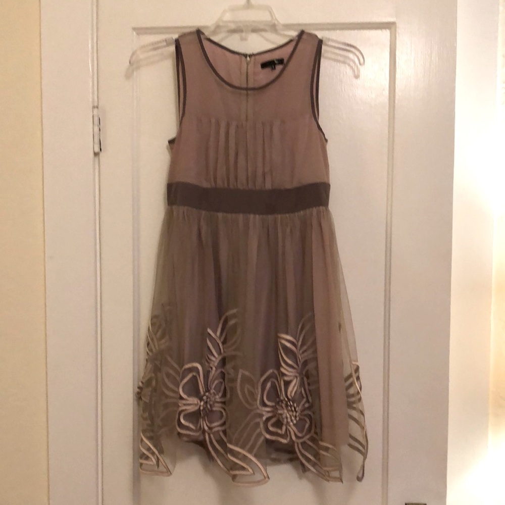 Dress by Ryu - Picture 2 of 11